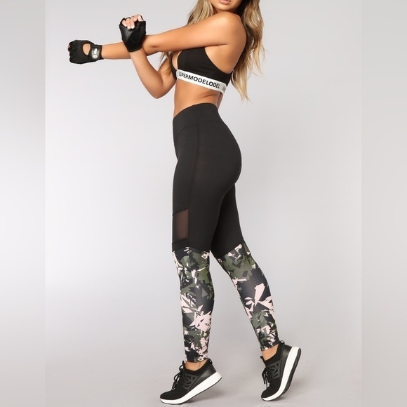 Balance Collection The Legging Dry Wik camouflage leggings Sz-S NWT S17 - Picture 13 of 14